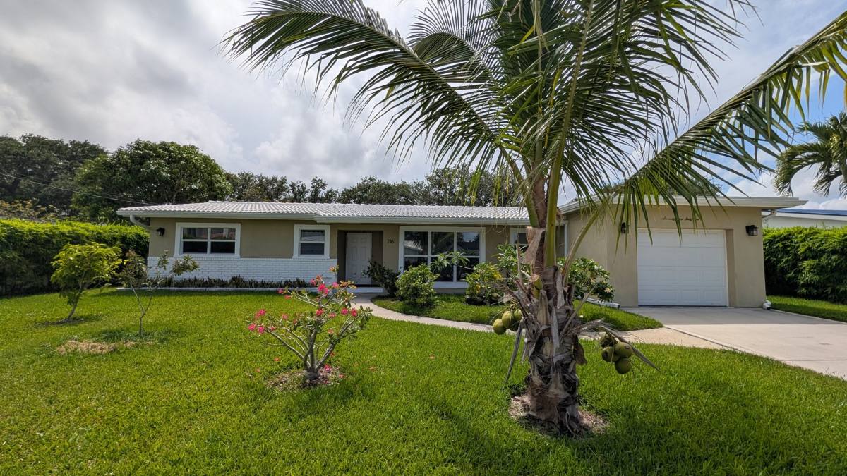 House for rent at 7161 NE 7th Ave, Boca Raton, FL 33487