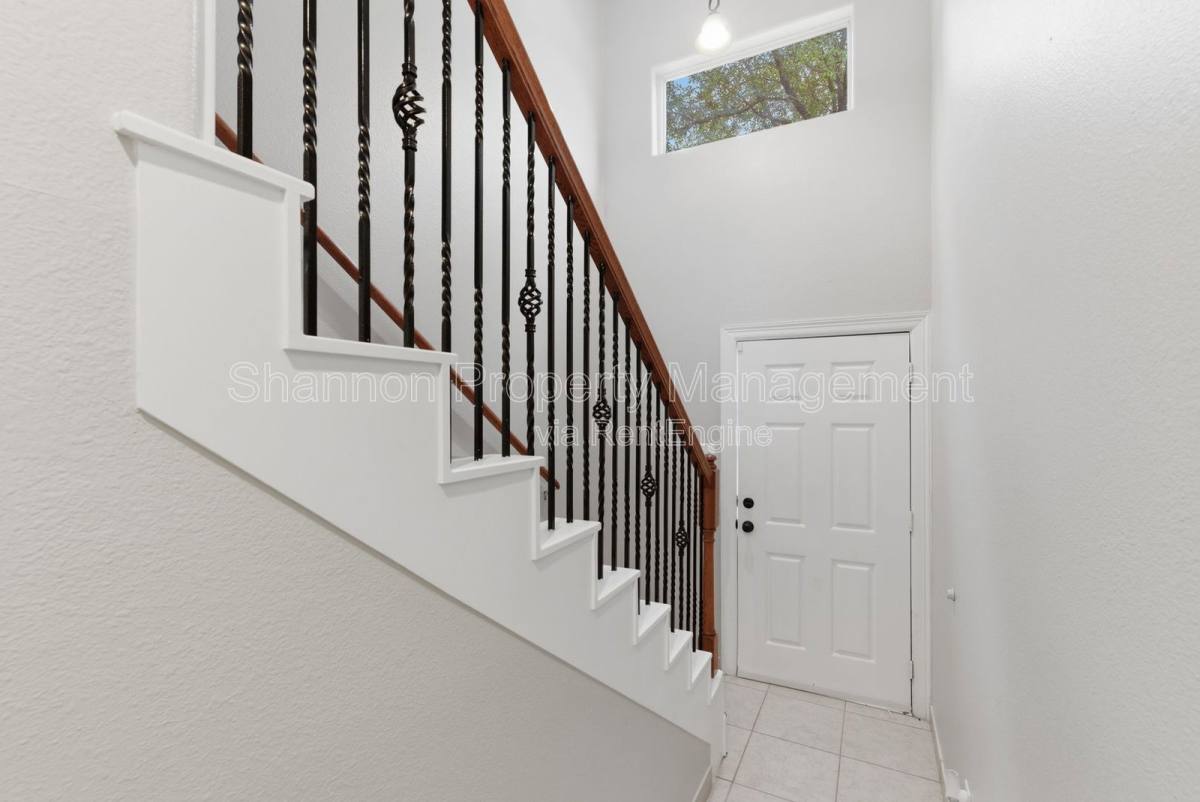 Apartment for rent at 408 Eichwurzel Lane #D, Houston, TX 77009