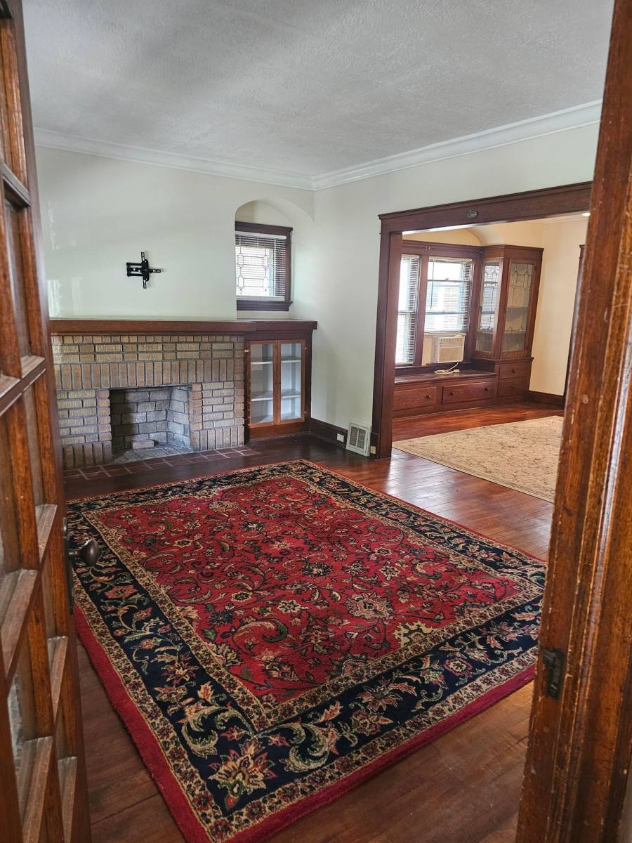 Apartment for rent at 2675 E 130th St #1, Cleveland, OH 44120