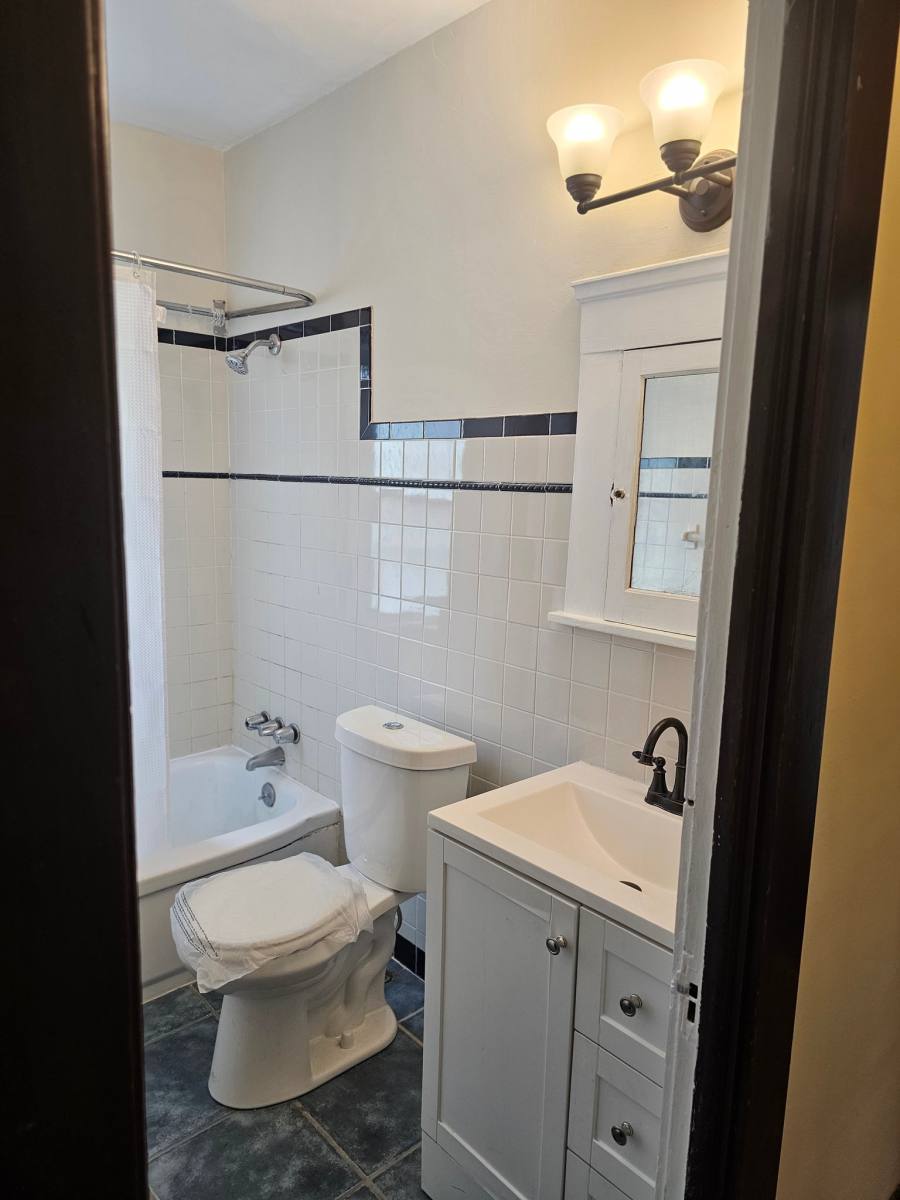 Apartment for rent at 2675 E 130th St #1, Cleveland, OH 44120