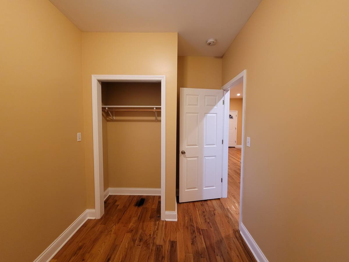 Apartment for rent at 718 S Aberdeen #1R, Chicago, IL 60607