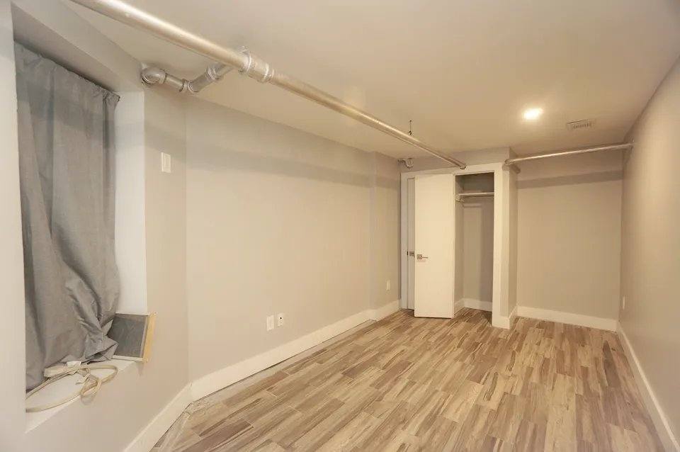 Apartment for rent at 510 Jackson Ave, Bronx, NY 10455