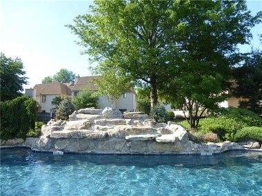 Condo for rent at 52 Carriage Place, Edison, NJ 08820