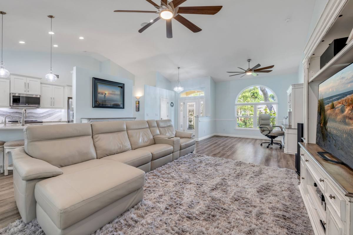 House for rent at 823 E 19th Ave, New Smyrna Beach, FL 32169