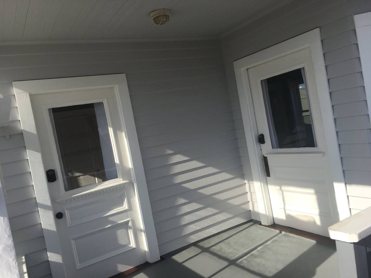 Apartment for rent at 51 Paloma Ave #B, Venice, CA 90291