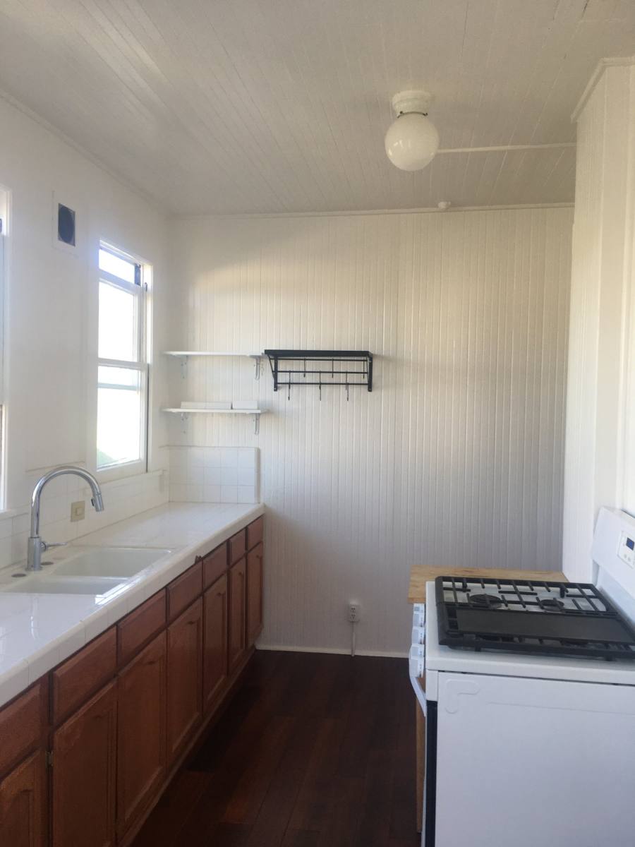 Apartment for rent at 51 Paloma Ave #B, Venice, CA 90291