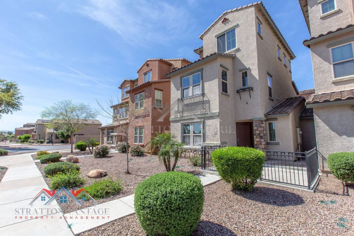 House for rent at 2218 N 77th Dr, Phoenix, AZ 85035
