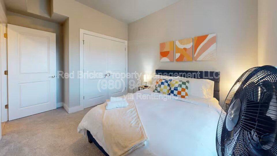 Townhouse for rent at 4122 Salient St, Charlotte, NC 28205