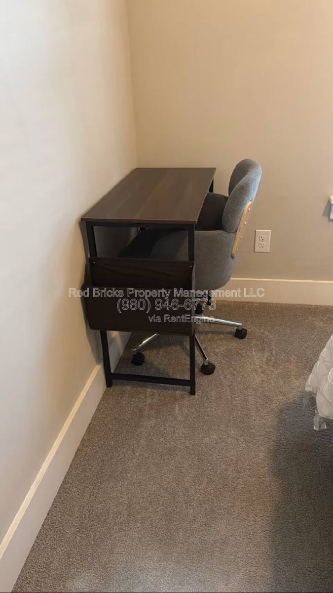 Townhouse for rent at 4122 Salient St, Charlotte, NC 28205
