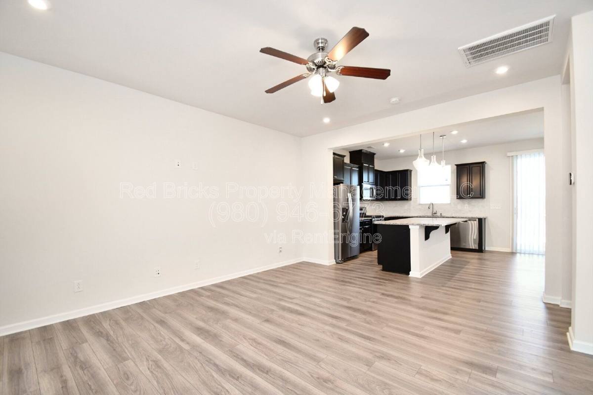 Townhouse for rent at 1227 Southern Sugar Dr, Charlotte, NC 28262
