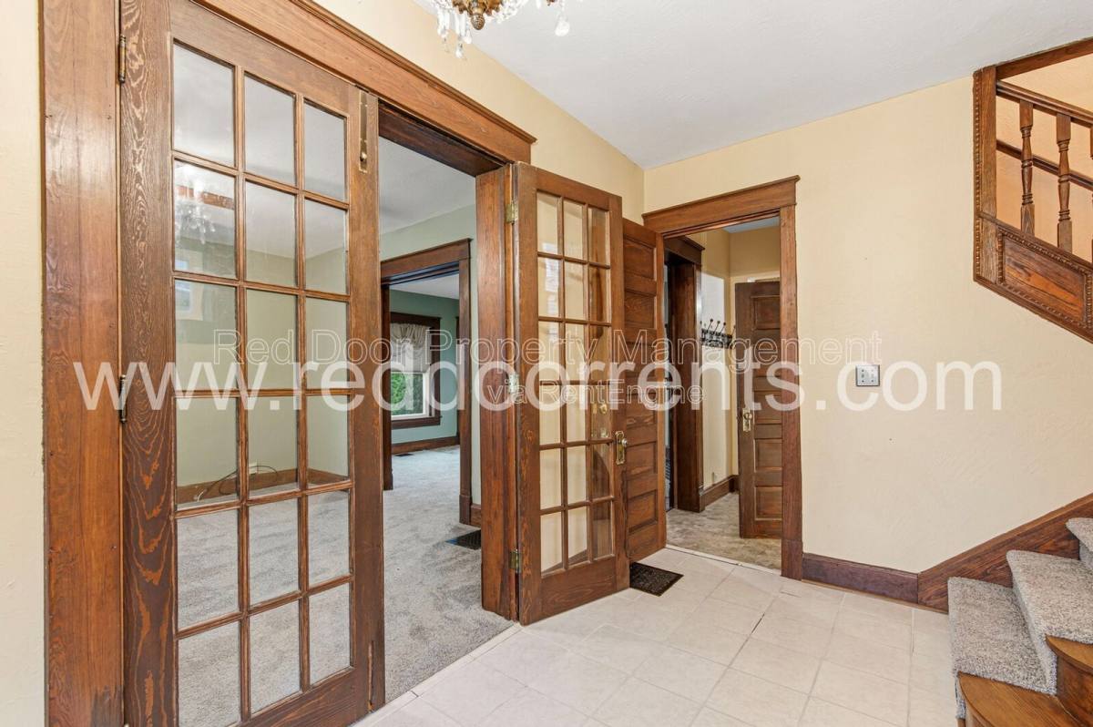 House for rent at 71 W High St, Mooresville, IN 46158