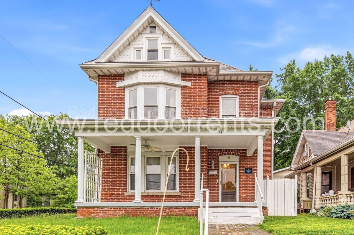 House for rent at 71 W High St, Mooresville, IN 46158