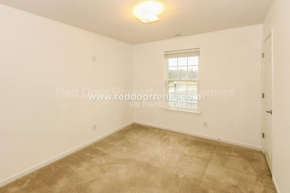 House for rent at 10031 Golden Dr, Noblesville, IN 46060