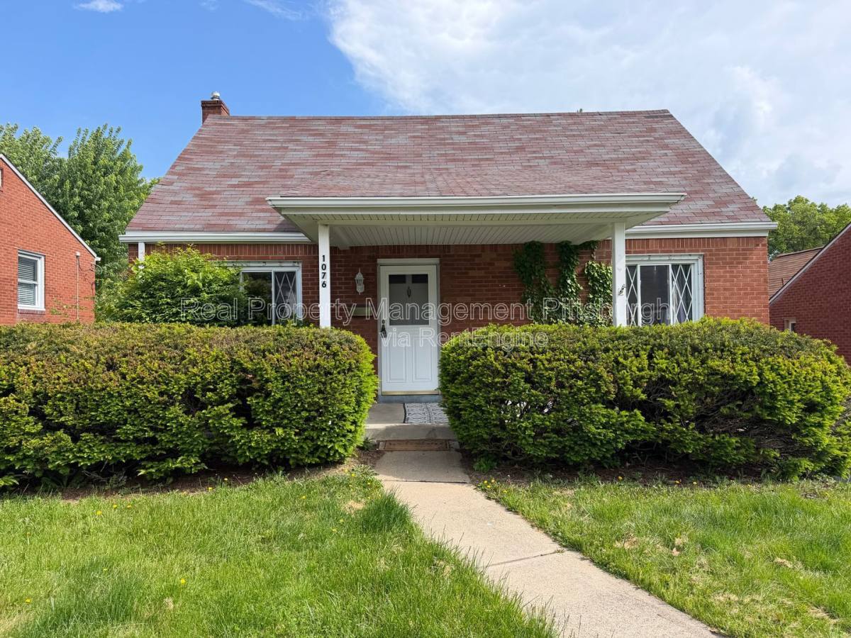 House for rent at 1076 Thornwood Dr, Pittsburgh, PA 15234