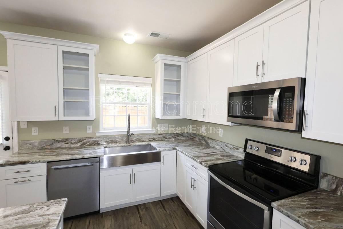 Townhouse for rent at 801 Sweet Tessa Dr, Ashland, VA 23005