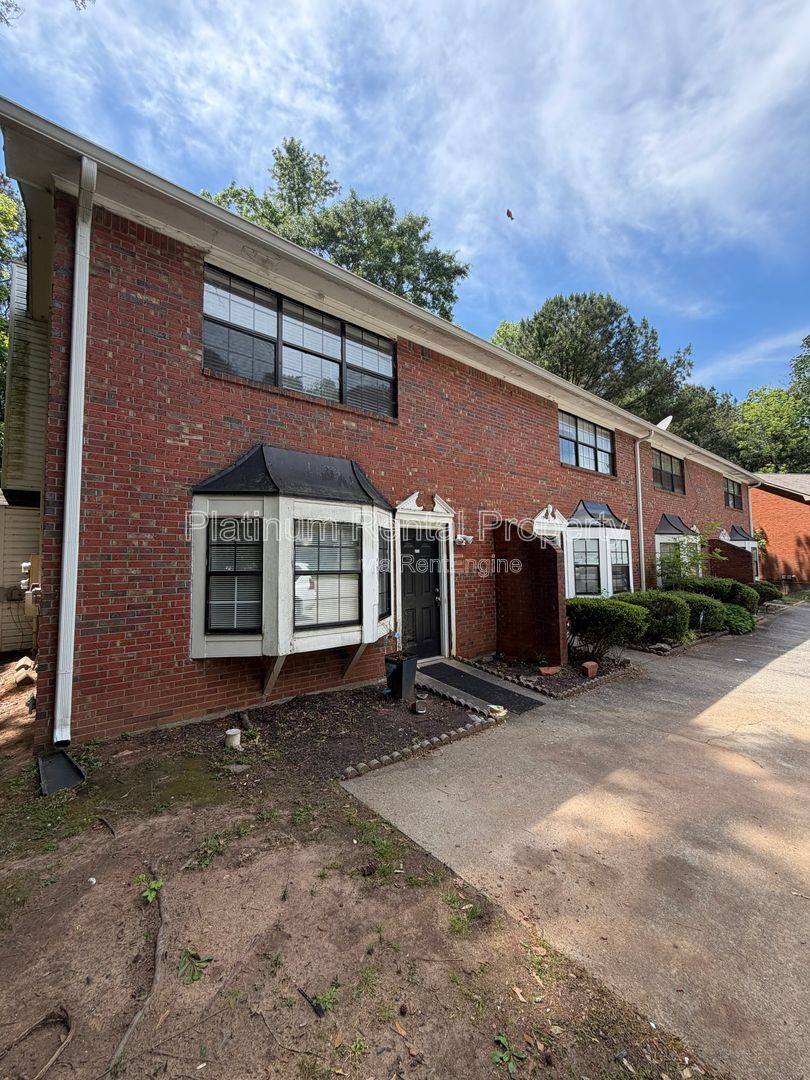 Townhouse for rent at 1955 Patterson Court, Lawrenceville, GA 30044
