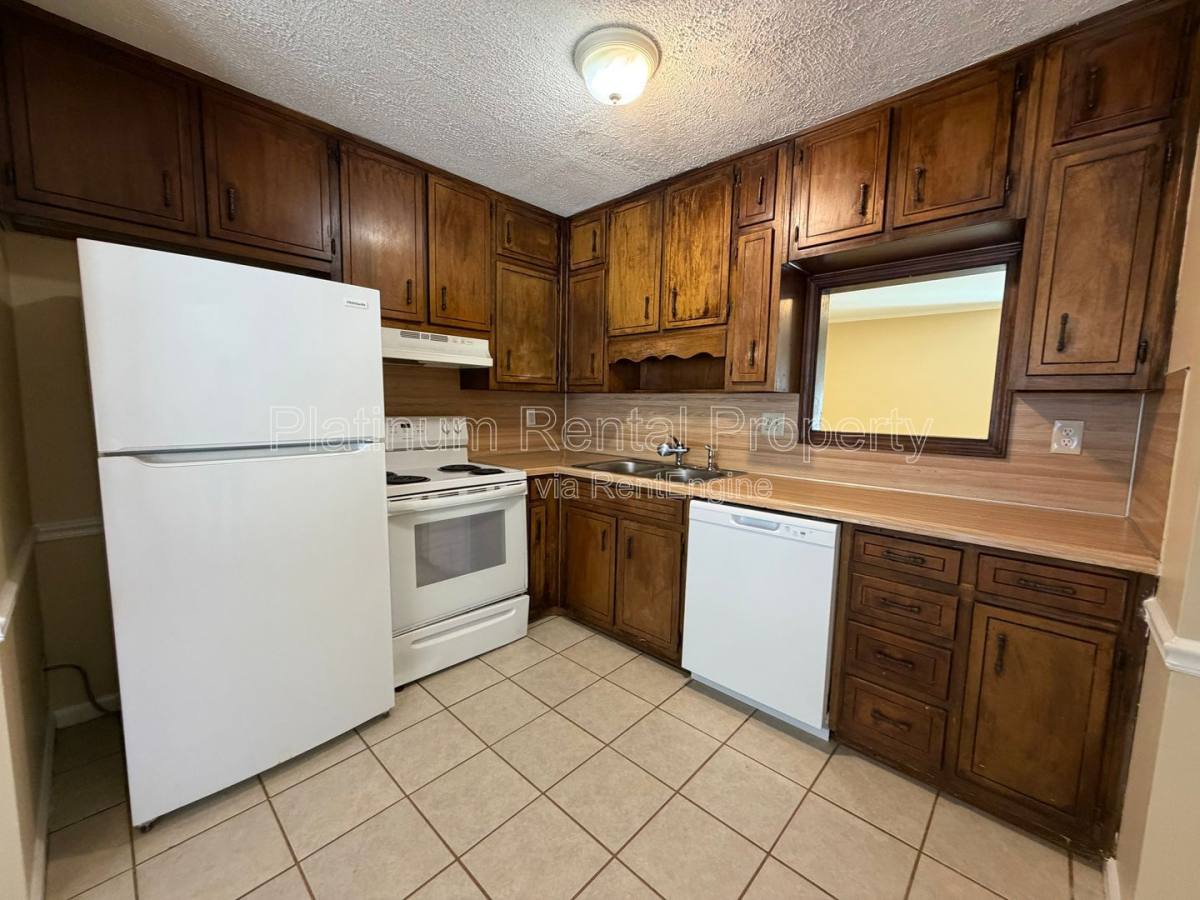Townhouse for rent at 1955 Patterson Court, Lawrenceville, GA 30044