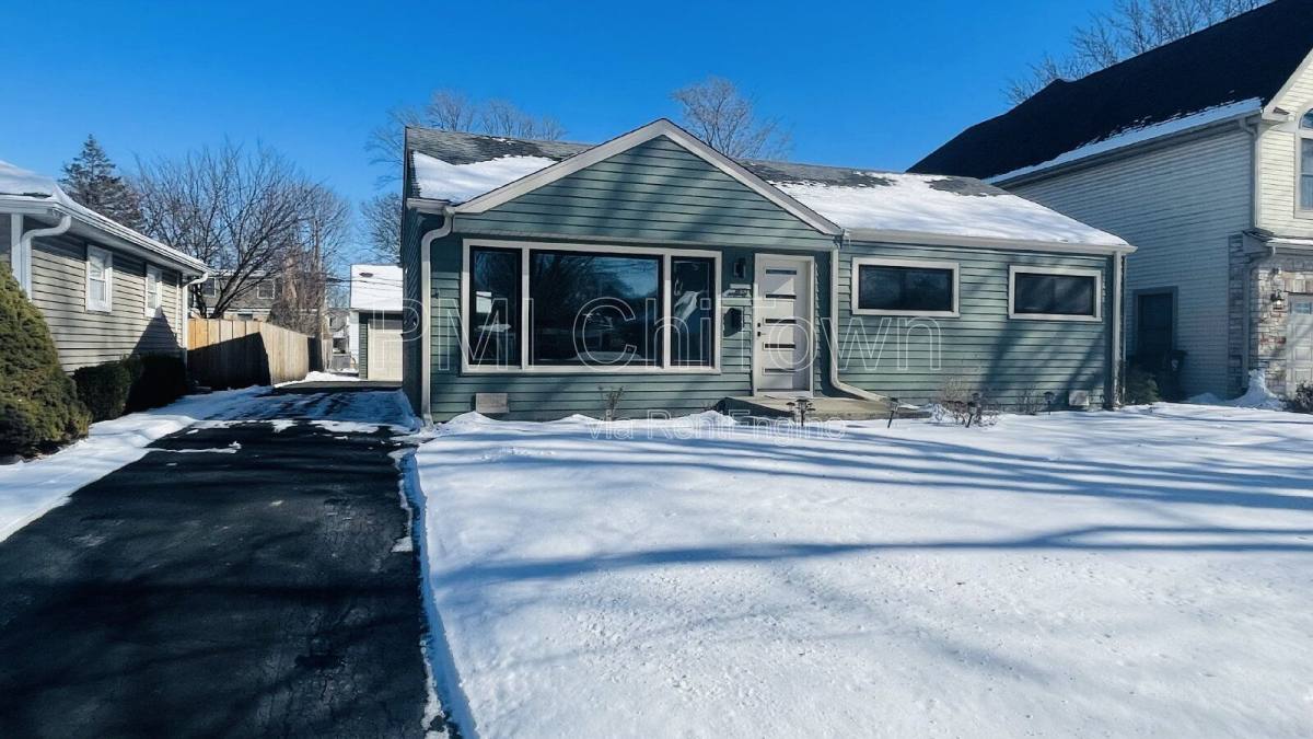 House for rent at 413 N Forest Ave, Mount Prospect, IL 60056