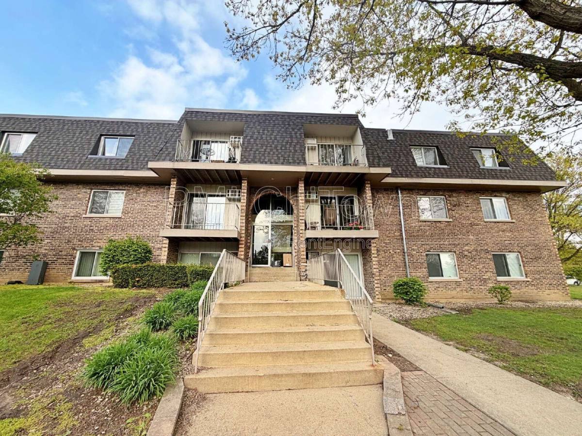 Apartment for rent at 841 Blossom Lane #203, Prospect Heights, IL 60070