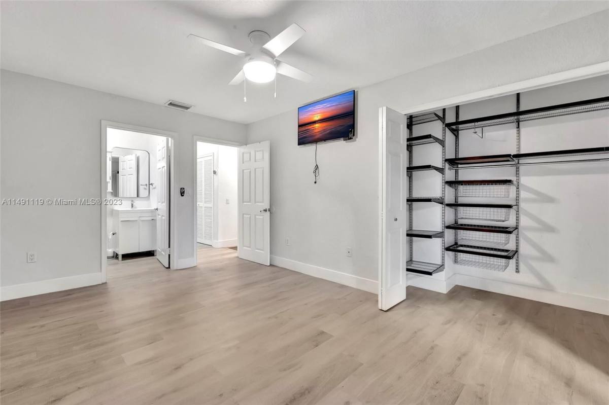 Townhouse for rent at 3130 Bird Ave, Miami, FL 33133