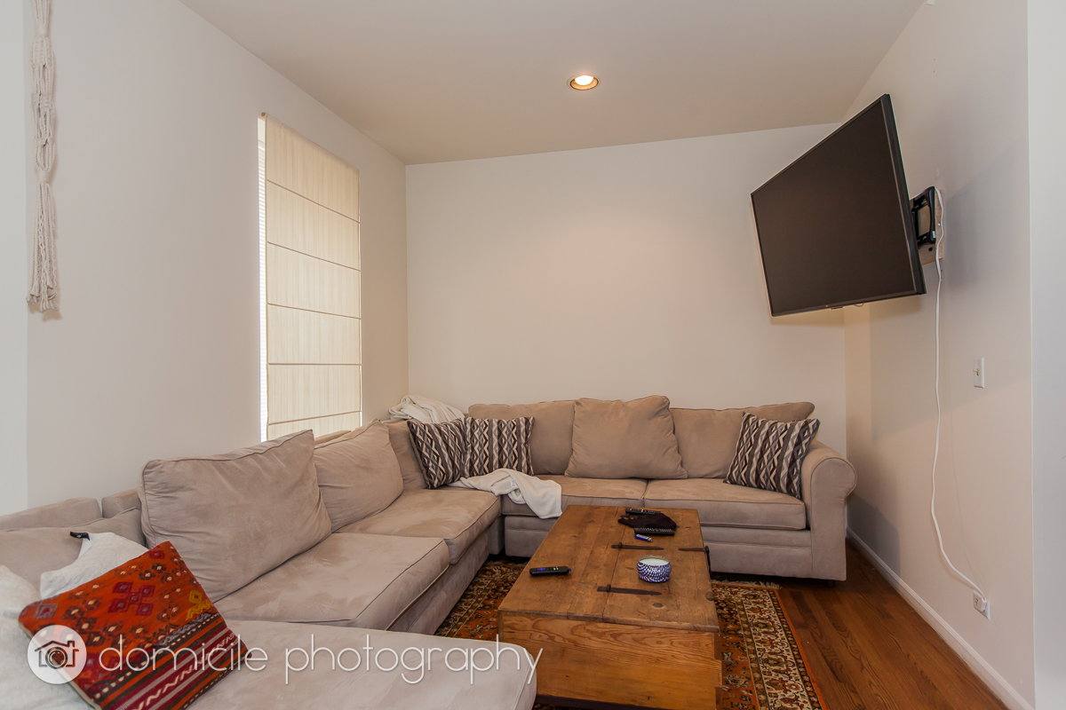 Apartment for rent at 1301 N Hoyne Ave, Chicago, IL 60622