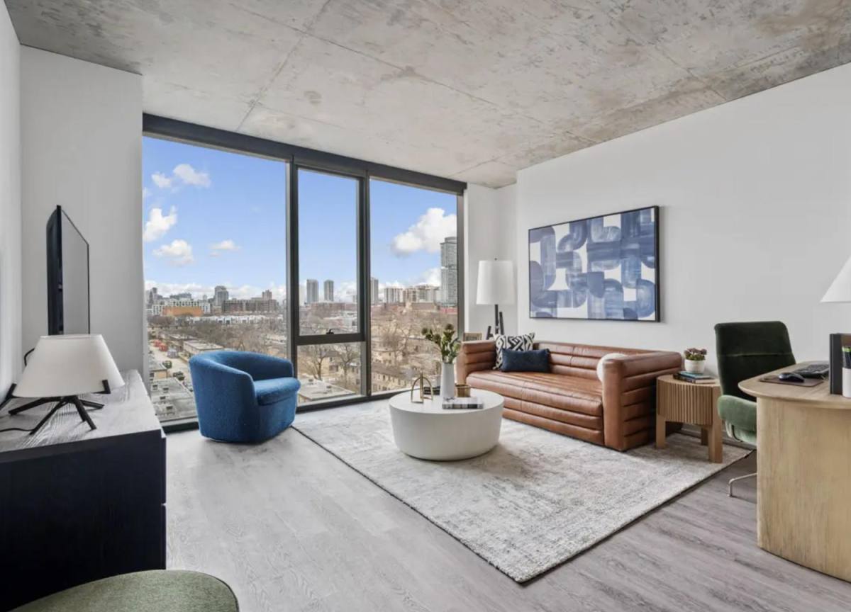 Apartment for rent at 460 W Chicago Ave, Chicago, IL 60610