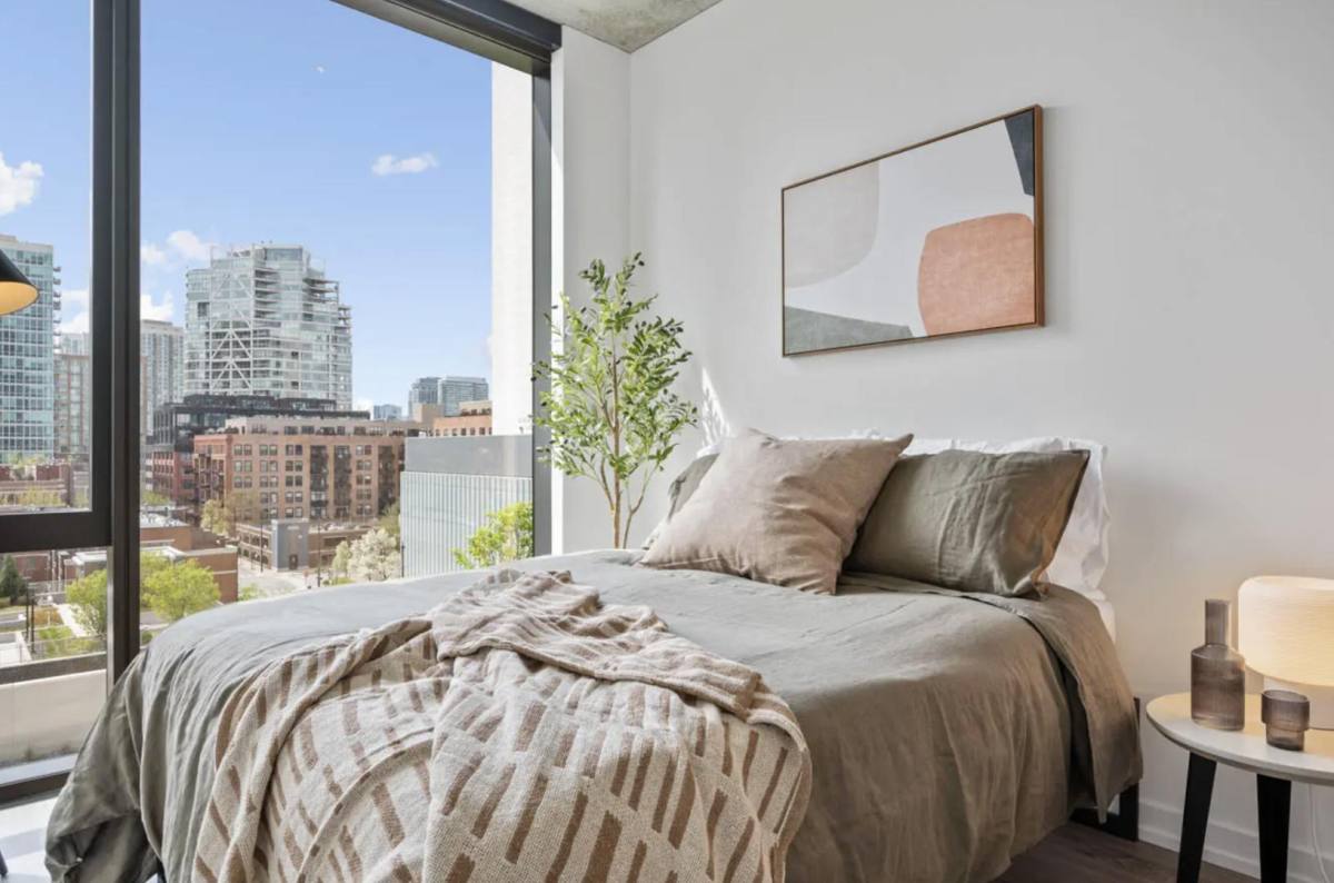 Apartment for rent at 460 W Chicago Ave, Chicago, IL 60610
