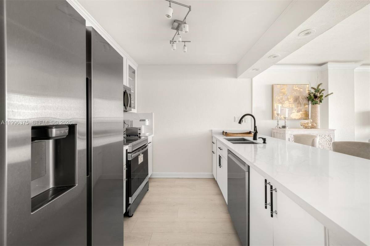 Apartment for rent at 600 NE 36th St #1414, Miami, FL 33137