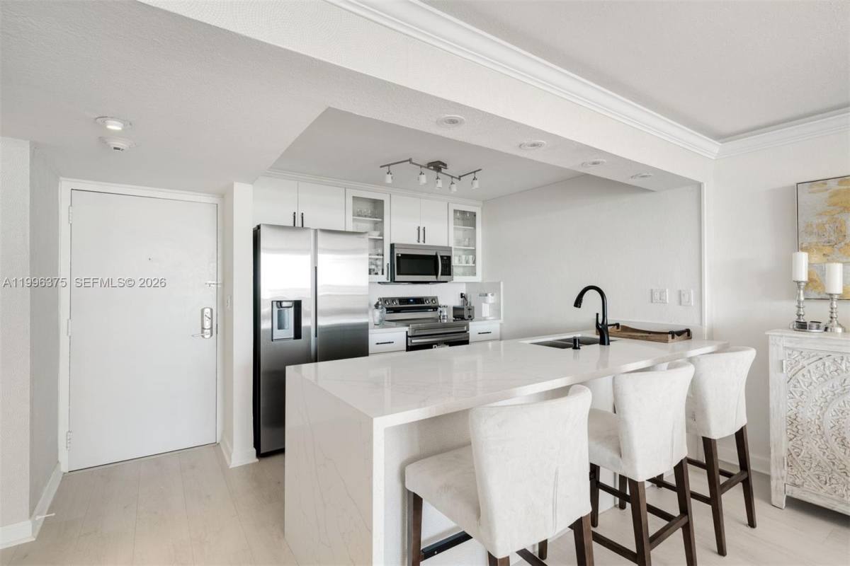 Apartment for rent at 600 NE 36th St #1414, Miami, FL 33137