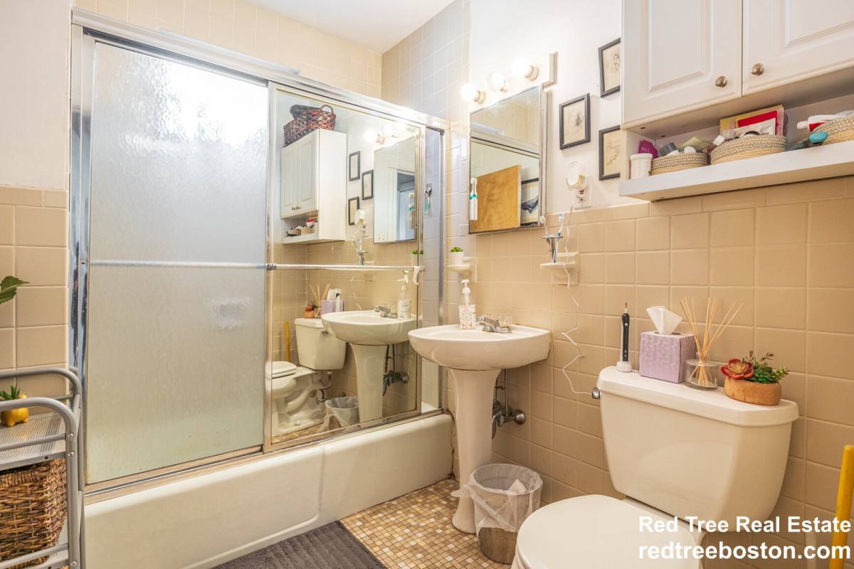 Apartment for rent at 66 Brooks St #U2, Brighton, MA 02135