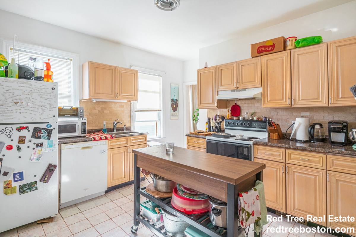 Apartment for rent at 66 Brooks St #U2, Brighton, MA 02135
