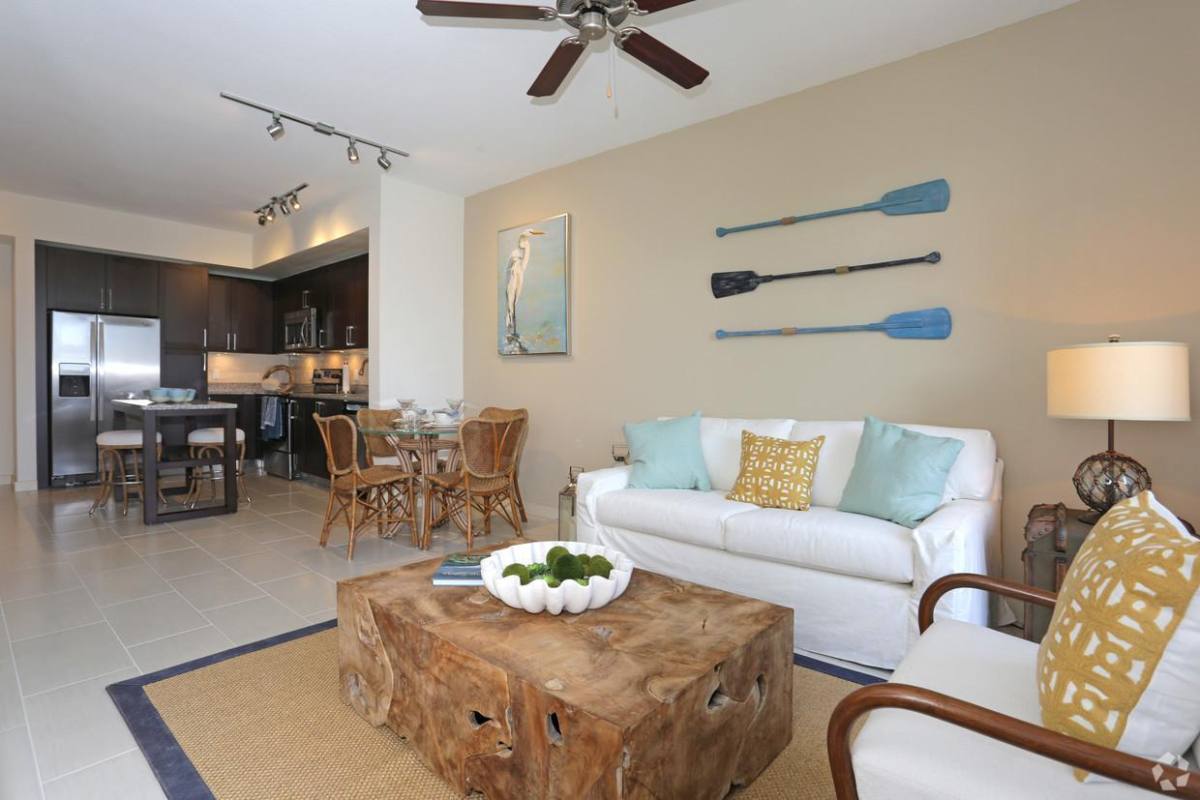 Apartment for rent at 10700 City Center Blvd, Hollywood, FL 33025
