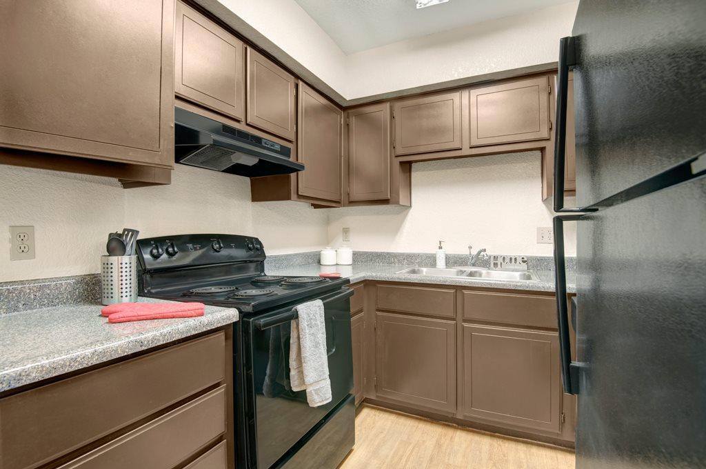 Apartment for rent at Trailside at Hermosa Point Apartment Homes, 10002 N 7th St, Phoenix, AZ 85020