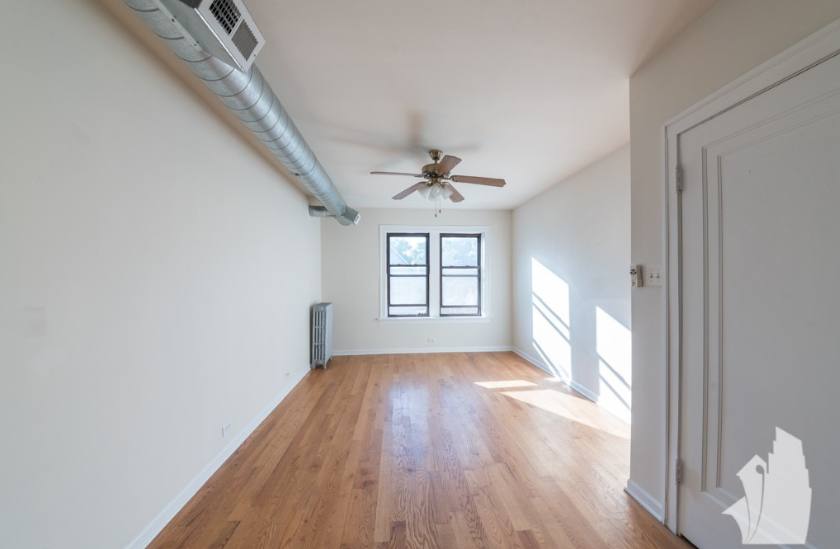 Apartment for rent at 3323 N Lakewood Ave #3, Chicago, IL 60657