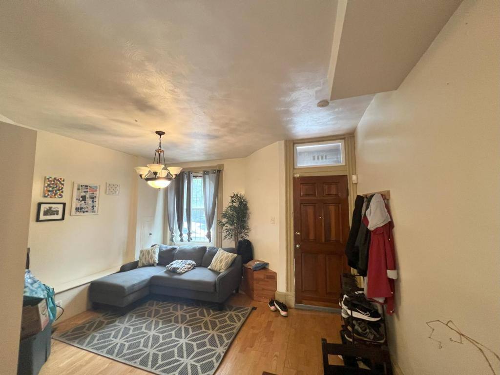 House for rent at 1900 6th St #NW, Washington, DC 20001