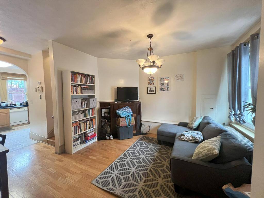 House for rent at 1900 6th St #NW, Washington, DC 20001