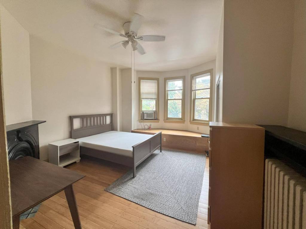 House for rent at 1900 6th St #NW, Washington, DC 20001
