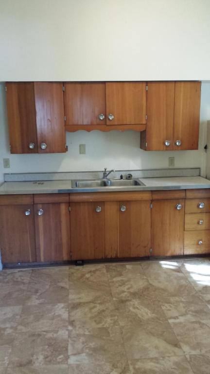House for rent at 904 Vine St, La Crosse, WI 54601