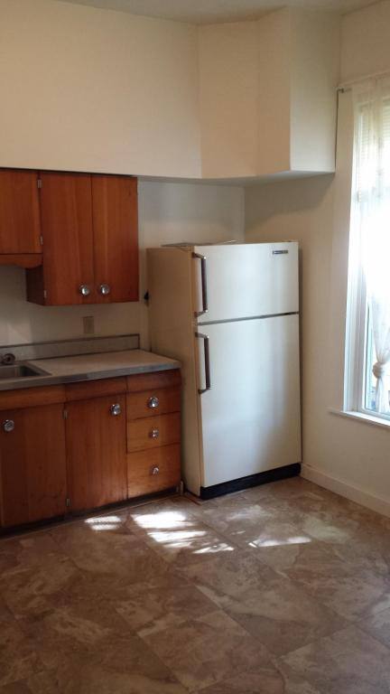 House for rent at 904 Vine St, La Crosse, WI 54601