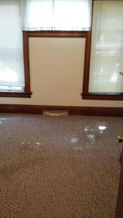 House for rent at 904 Vine St, La Crosse, WI 54601
