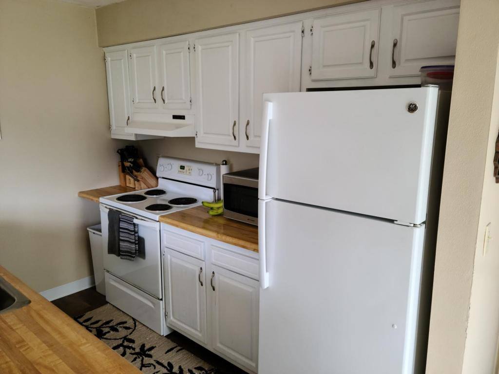 Apartment for rent at 619 Welshire Dr #201, La Crescent, MN 55947