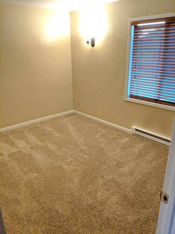 Apartment for rent at 619 Welshire Dr #201, La Crescent, MN 55947