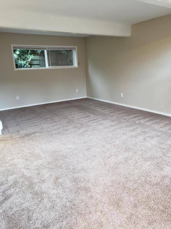 Townhouse for rent at 10030 SW Walnut St Tigard, Portland, OR 97223