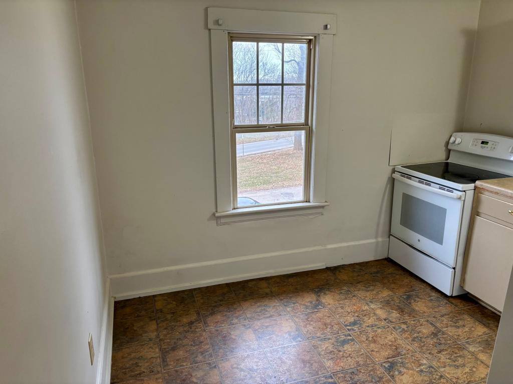 Apartment for rent at 25 Elliott St #B, Rittman, OH 44270