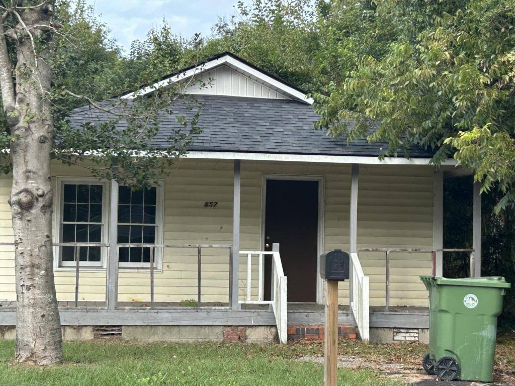 House for rent at 557 Chase St, Florence, SC 29501