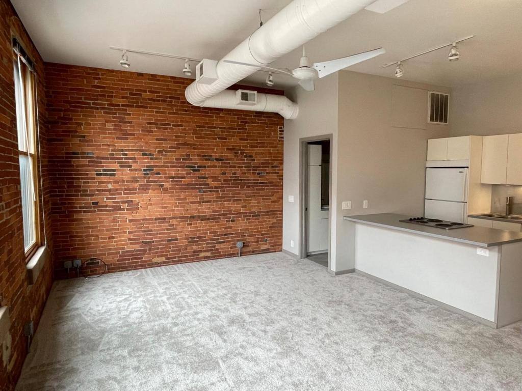 Apartment for rent at 146 S Market St #220, Wooster, OH 44691