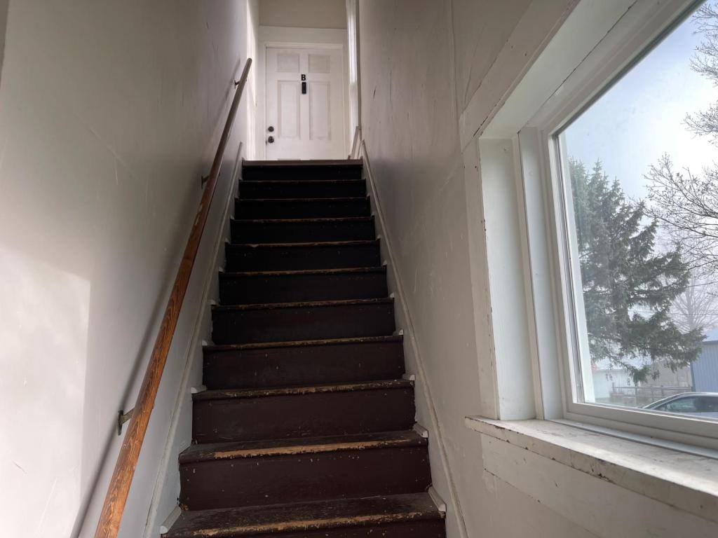 Apartment for rent at 504 W Main St, Dalton, OH 44618