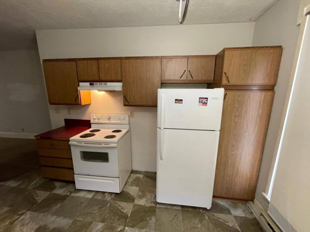 Apartment for rent at 504 W Main St, Dalton, OH 44618