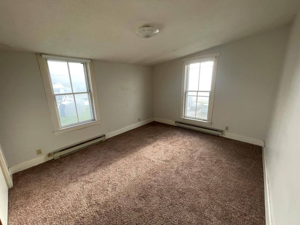 Apartment for rent at 504 W Main St, Dalton, OH 44618