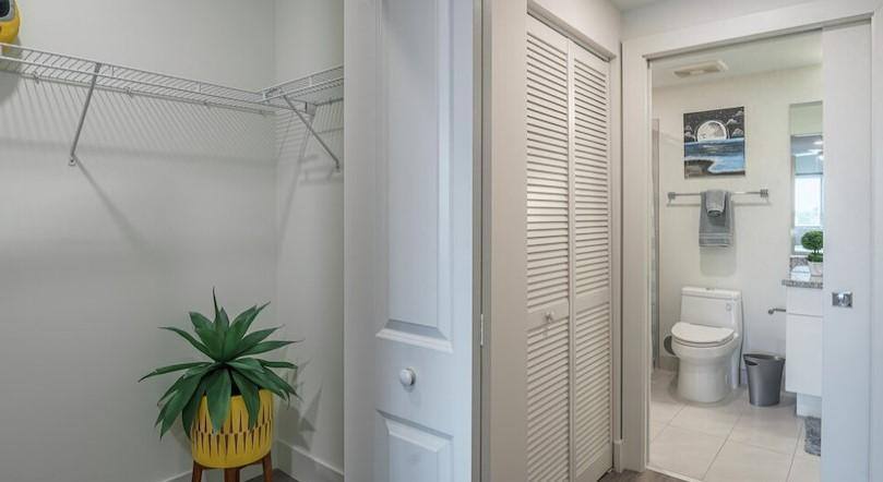 Apartment for rent at 3890 Davie Rd, Fort Lauderdale, FL 33314
